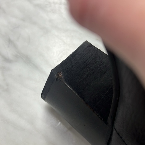 Frye Black Leather Nora Zip Short Ankle Bootie Size 9 - Picture 4 of 12